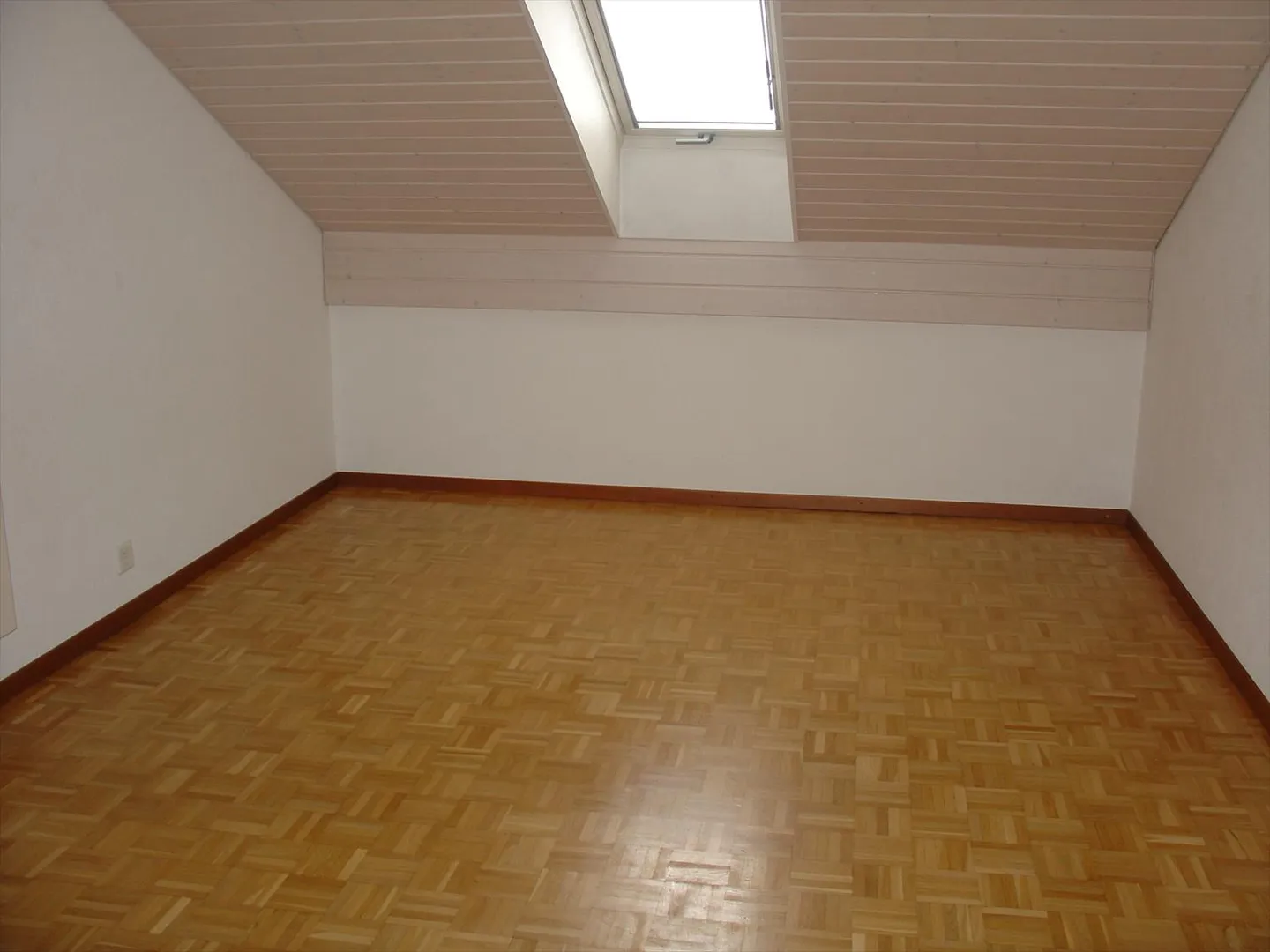 Appartement im Dachgeschoss mit direktem Zugang vom Aufzug - Foto 17 von 34