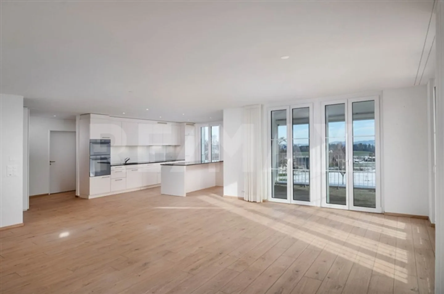 Appartamento 4.5 stanze - Foto 3 di 13