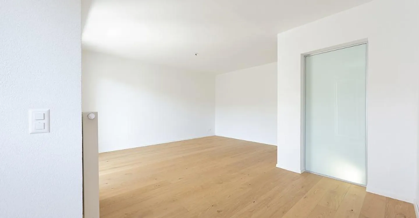 Appartement moderne avec tour de lavage privé - Photo 3 sur 7