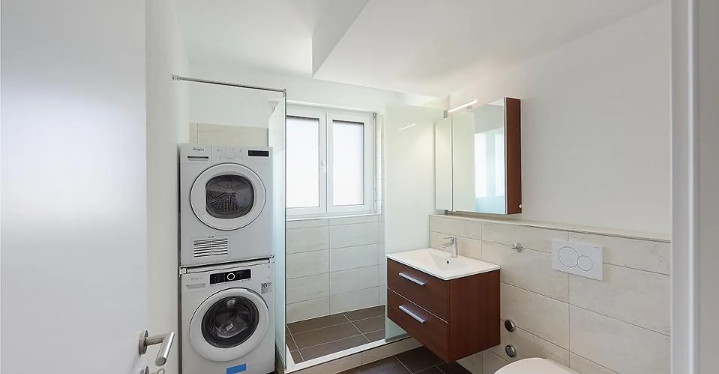Appartement moderne avec tour de lavage privé - Photo 5 sur 7