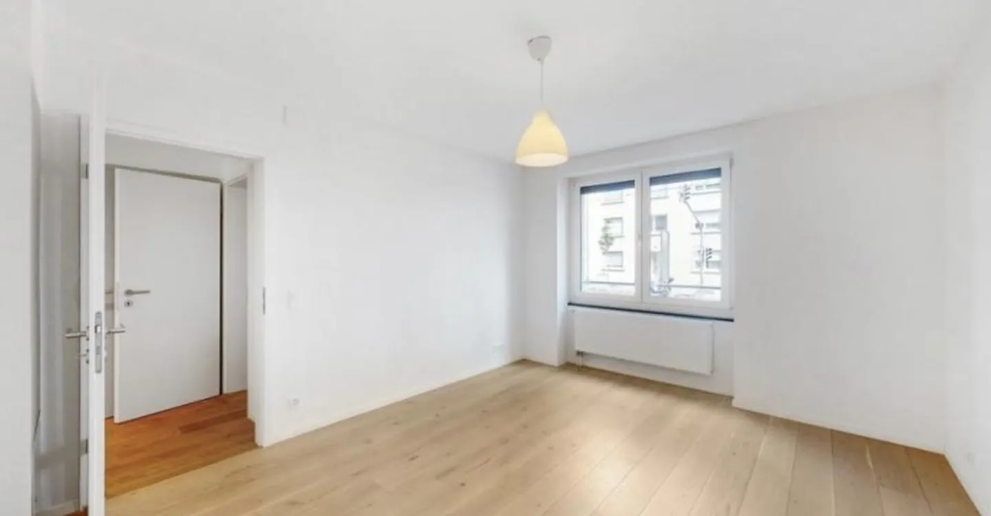 Appartement moderne avec tour de lavage privé - Photo 6 sur 7
