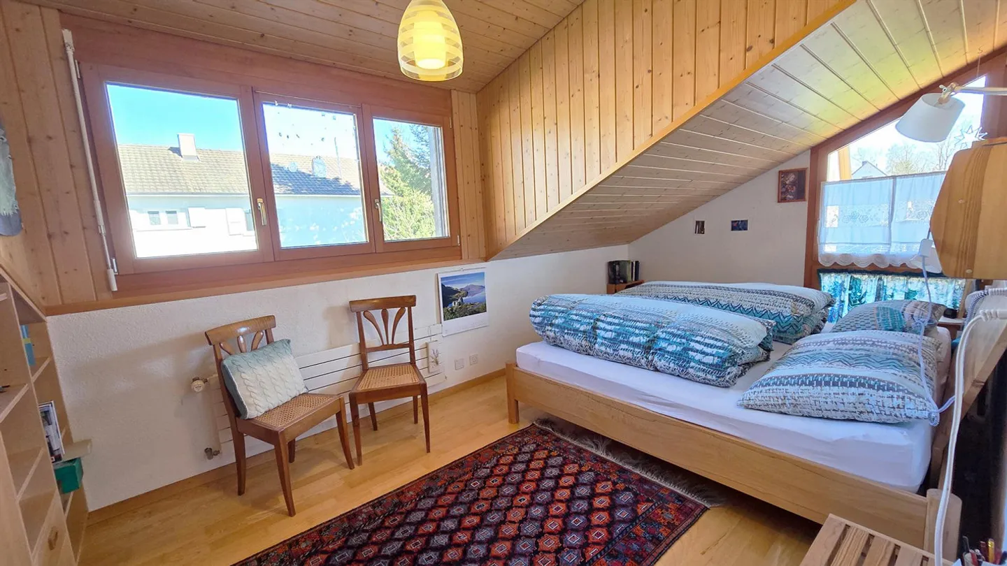 Charmante maison individuelle de 6,5 pièces avec jardin idyllique - Photo 4 sur 8