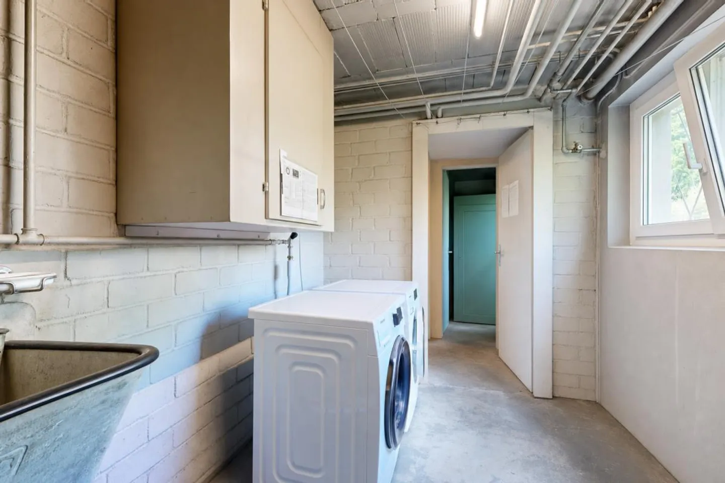 With generous plot - Single-family house in a privileged location - Photo 20 of 24