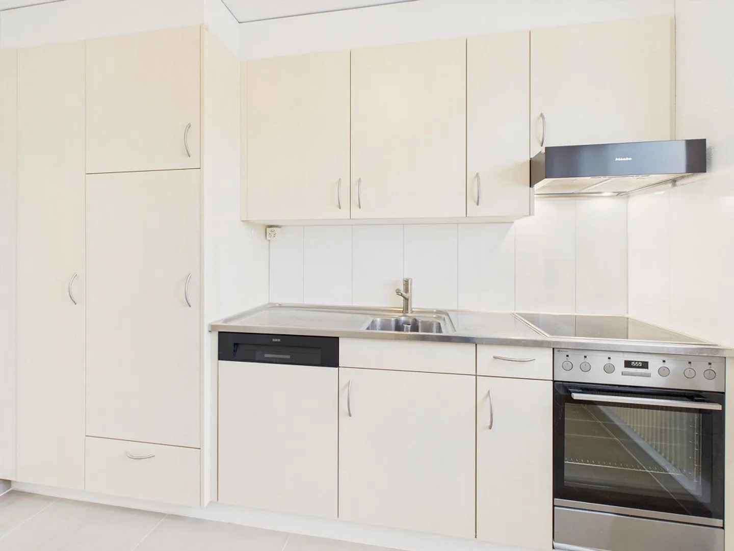 Charmante appartement 3.5 pièces avec balcon à Arch - Photo 2 sur 8