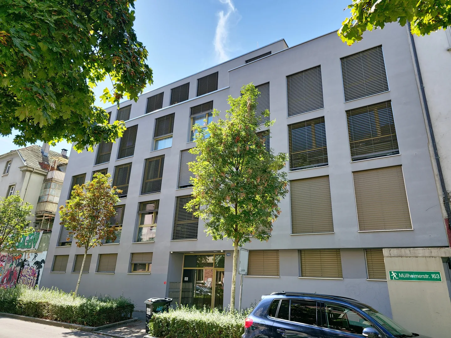 Exclusive City Apartment with Loggia - Photo 1 of 4