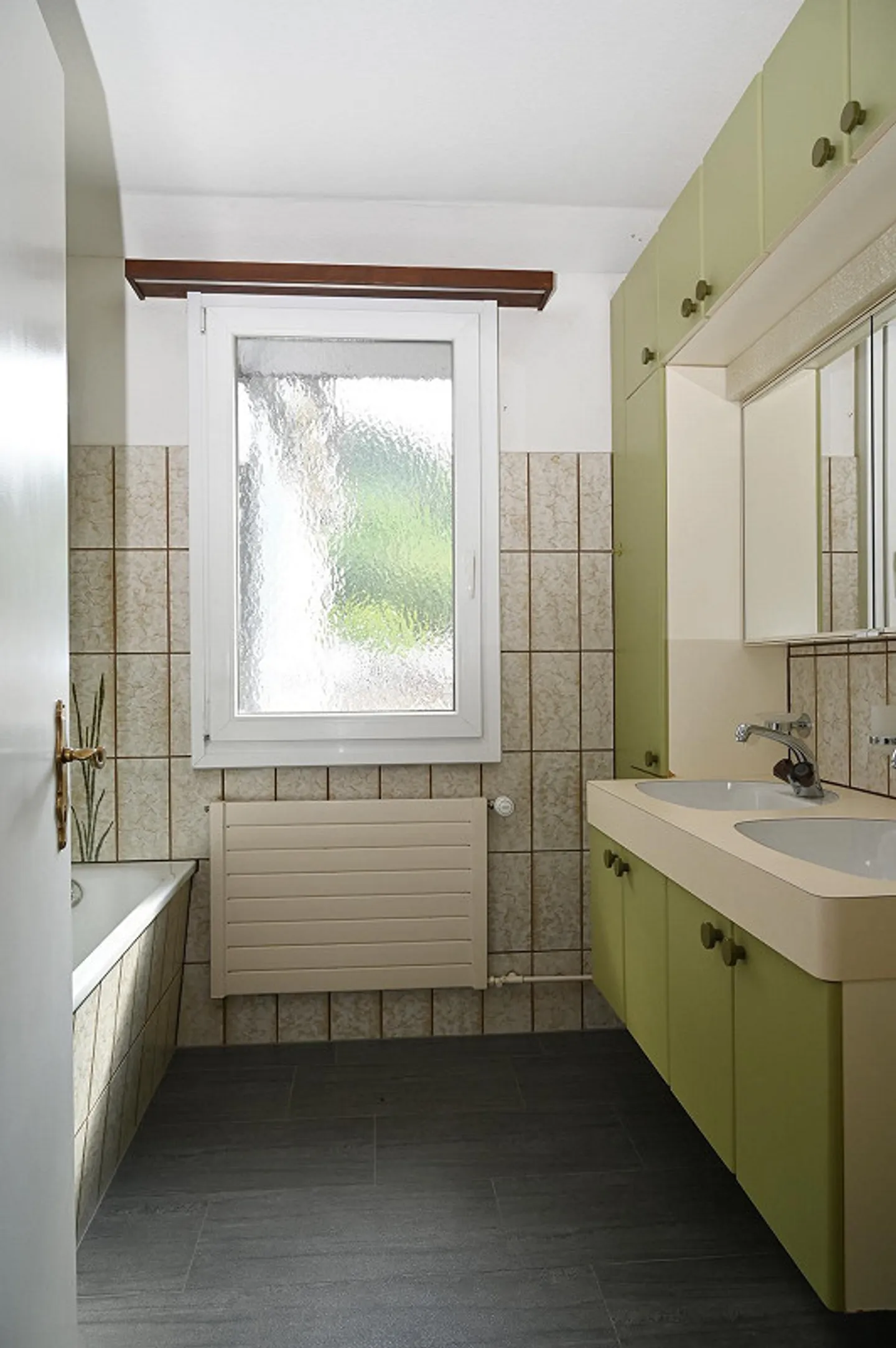 Geräumige Dachwohnung mit Terrasse - Foto 15 von 20