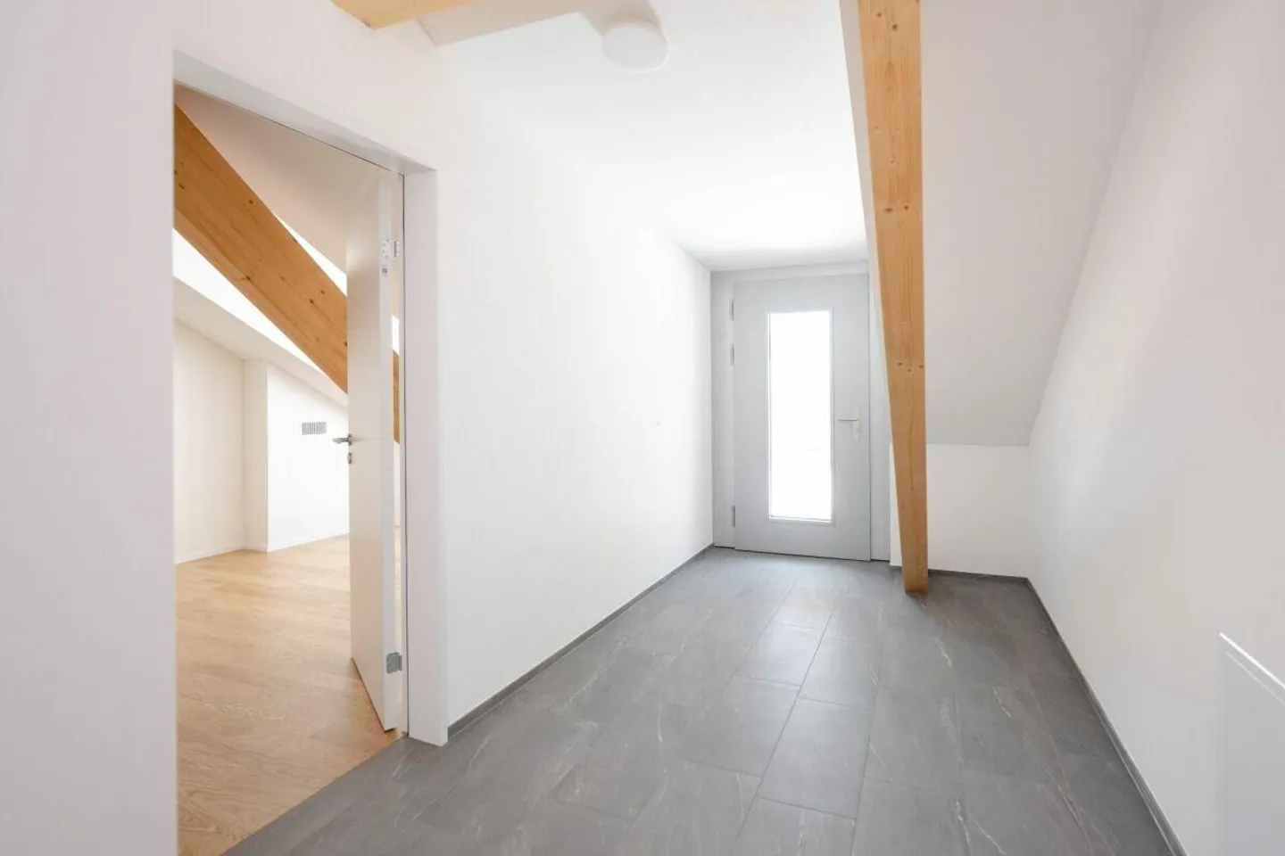 Exclusive Living in Lenzburg: First Rental Old Nagli, Lenzburg - Photo 5 of 8