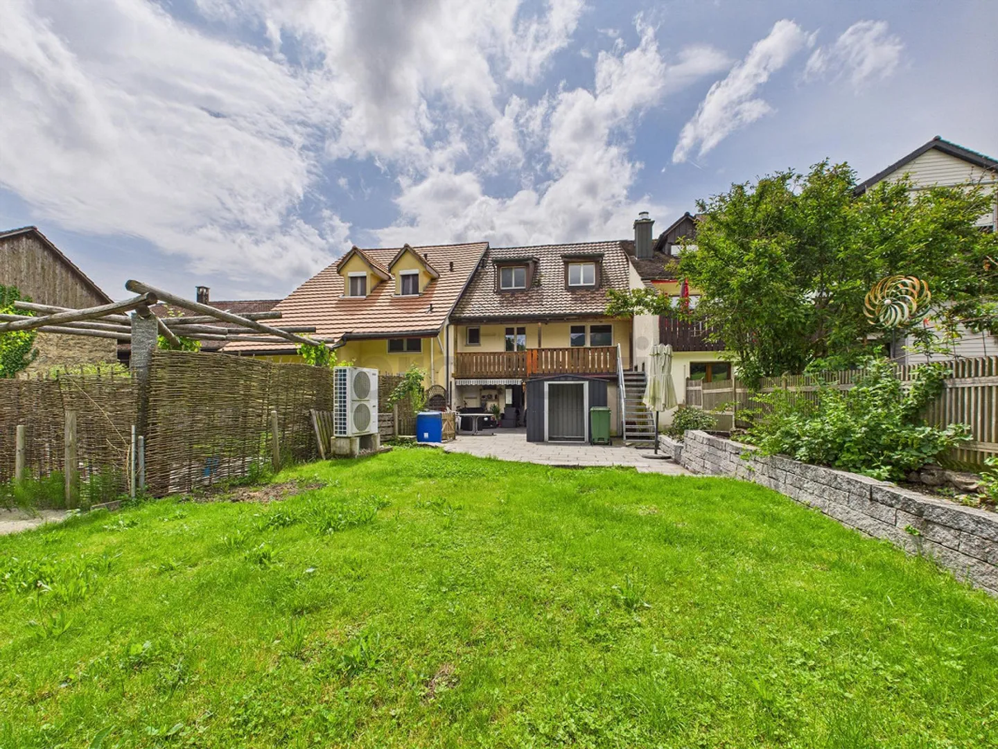 Charmante maison multifamiliale au milieu de la nature à Langenbruck - Photo 1 sur 13