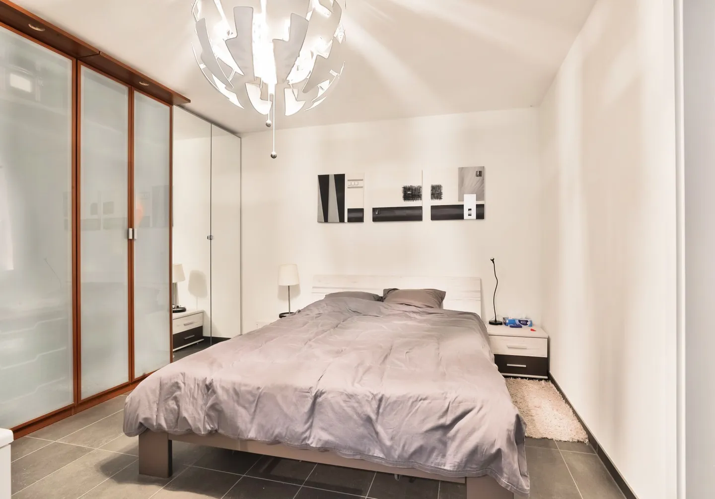 Contemporary villa combining comfort, light, and energy performance - Photo 16 of 18