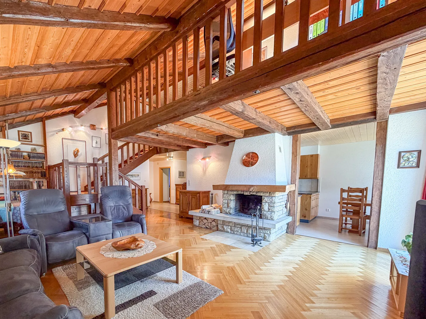 Duplex magnifique de 188 m2 avec charme, grand jardin, garage et extensions - Photo 5 sur 26
