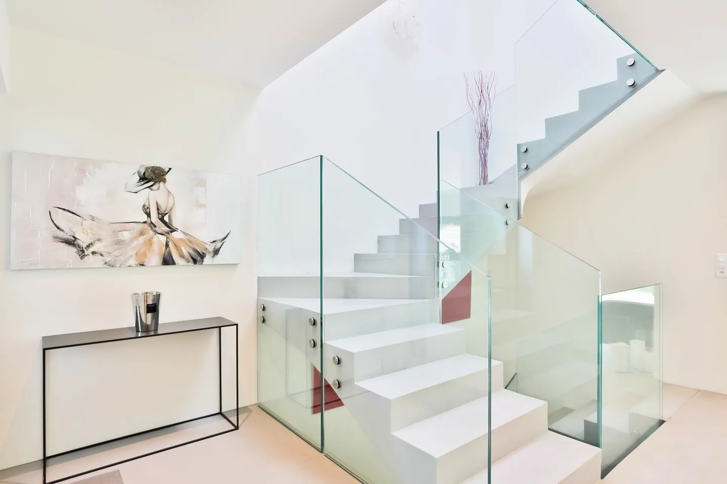 Contemporary villa combining comfort, light, and energy performance - Photo 6 of 18