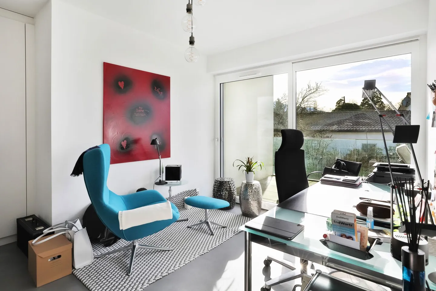 Contemporary villa combining comfort, light, and energy performance - Photo 8 of 18