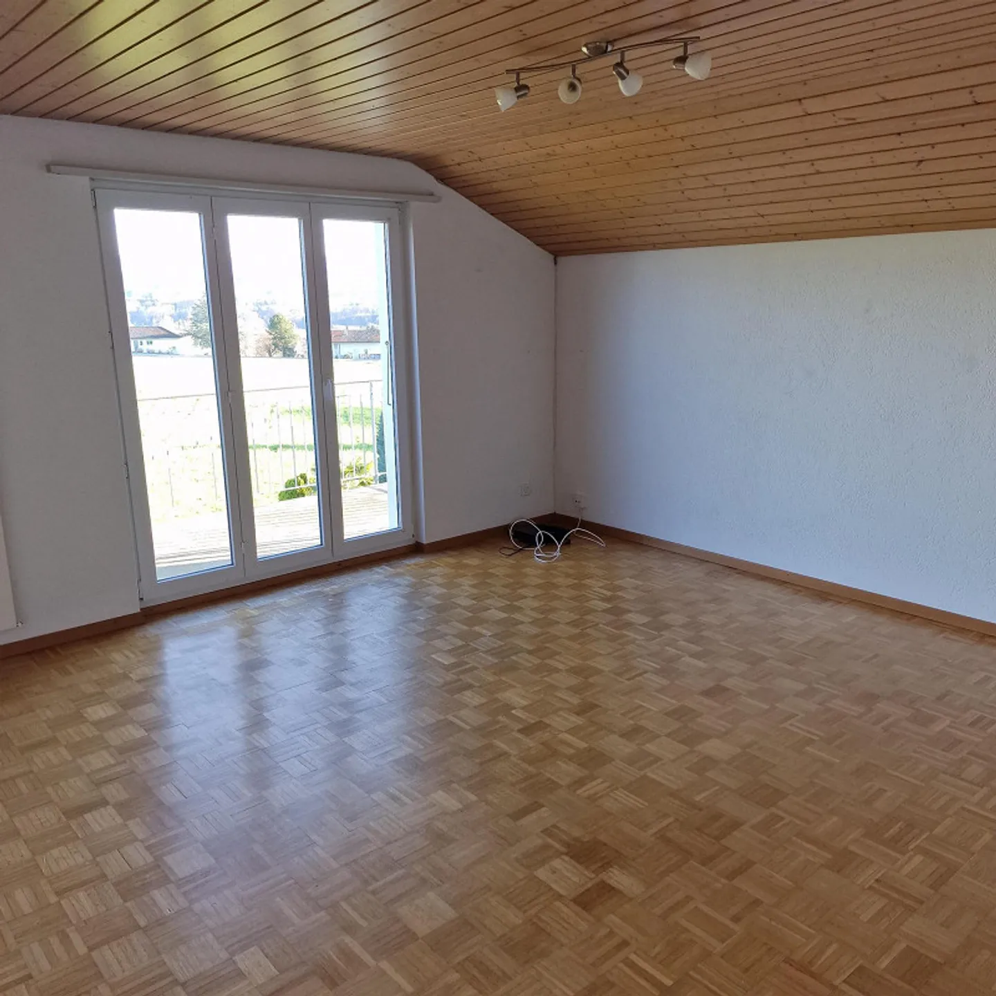 3.5 room apartment with beautiful view - Photo 8 of 11