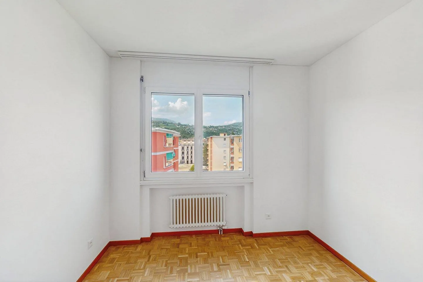 Everything at your fingertips - Splendid 5.5 rooms in Viganello - Photo 8 of 13