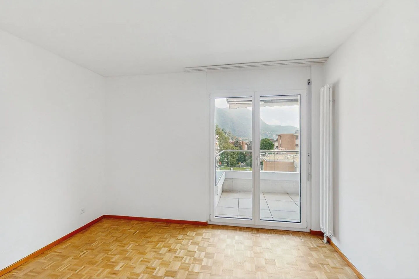 Everything at your fingertips - Splendid 5.5 rooms in Viganello - Photo 9 of 13