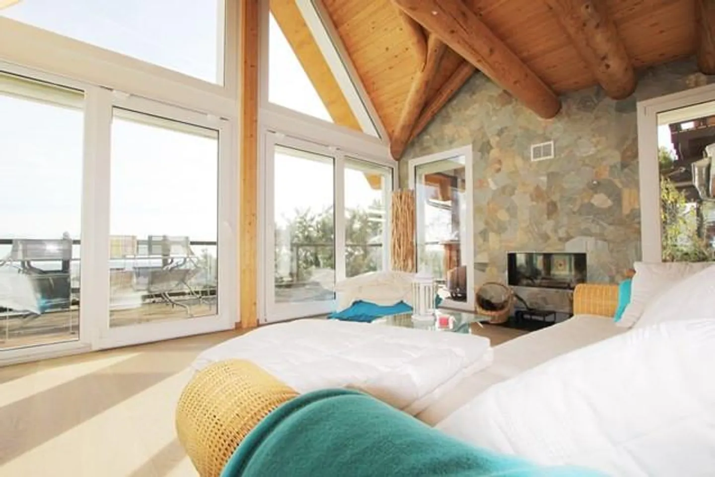 Villa mit Schwimmbad und Panoramablick auf den Genfersee, die Alpen, ... - Foto 7 von 15