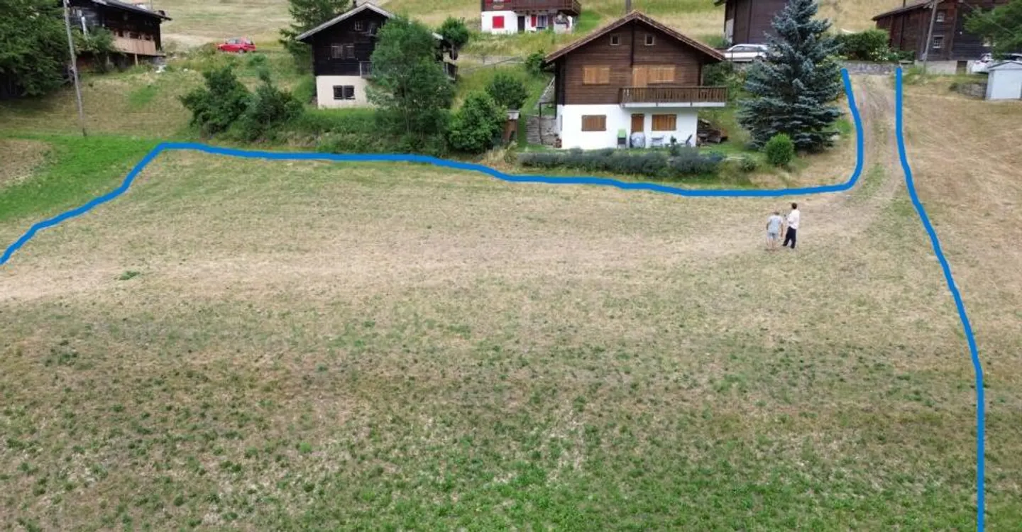2'769 m² de terrain à bâtir au cœur du Goms - Photo 1 sur 6