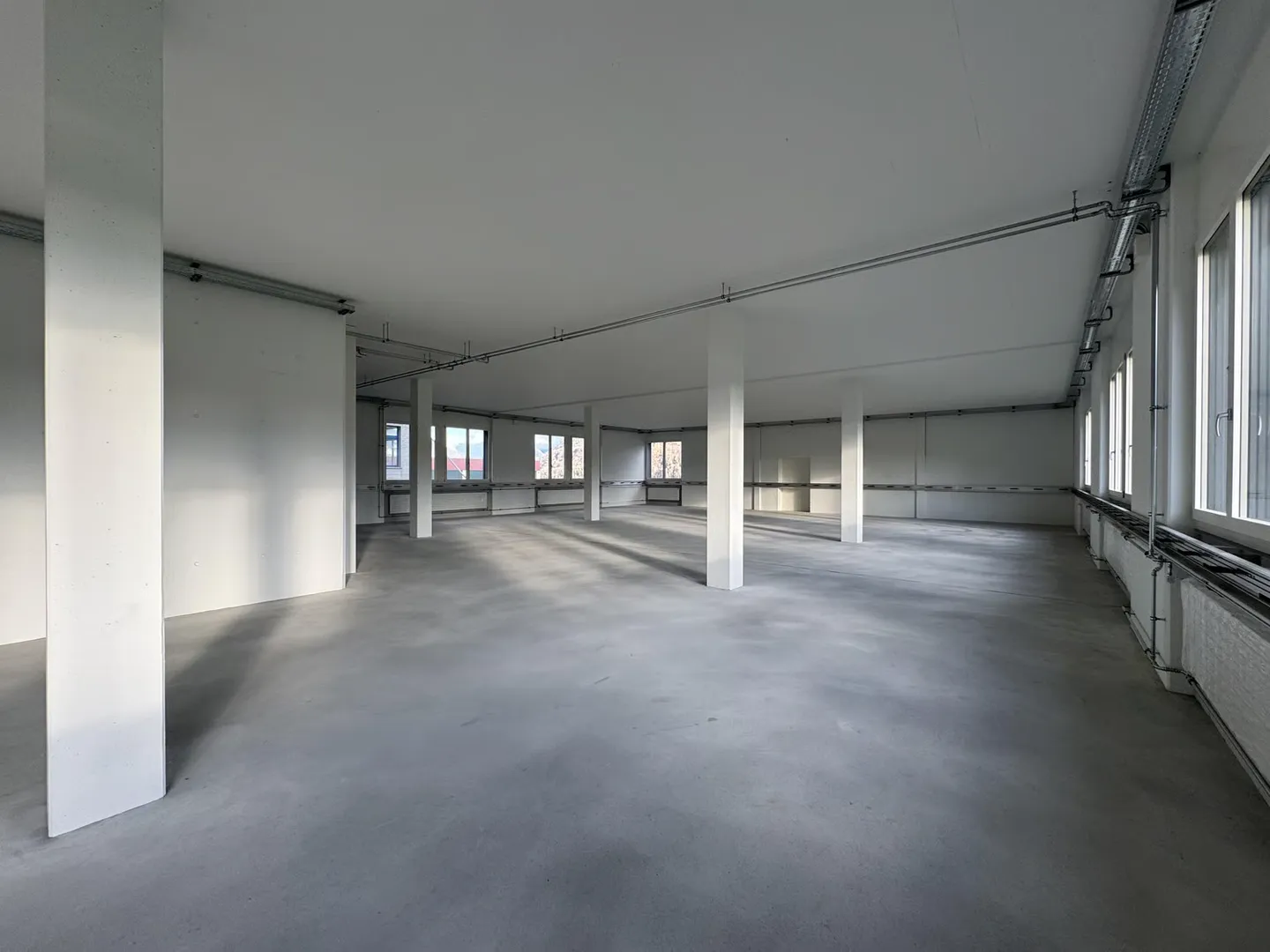 Il tuo spazio per il successo: spazi commerciali flessibili ad Alpnach - Foto 5 di 7