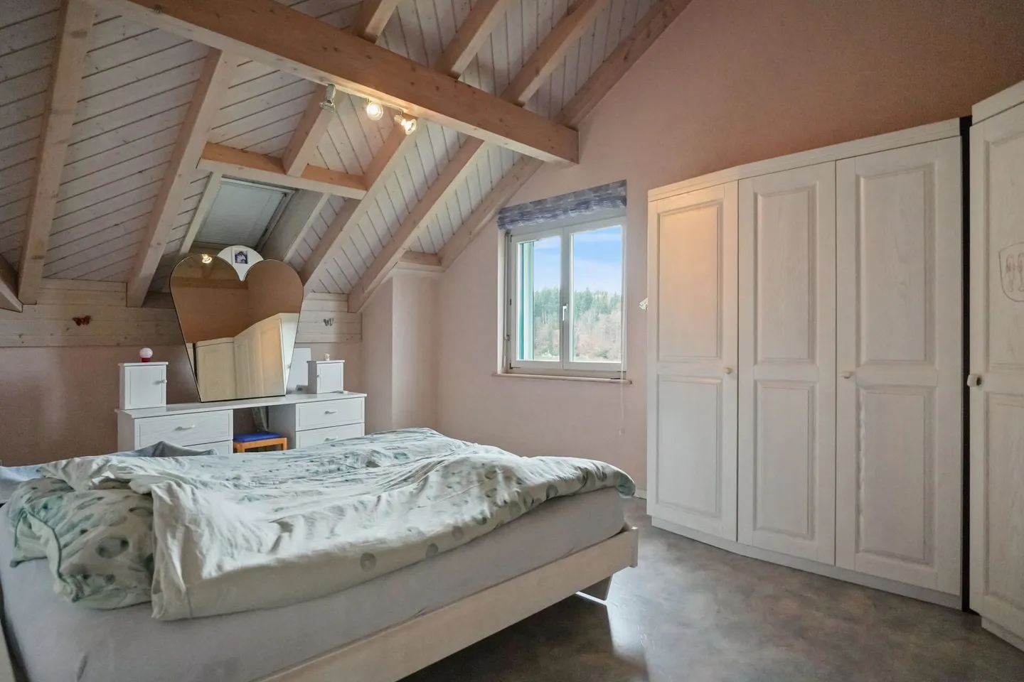 Bright 5.5 Room Single Family House with 4.5 Room Apartment and Far View into the Green - Photo 7 of 13