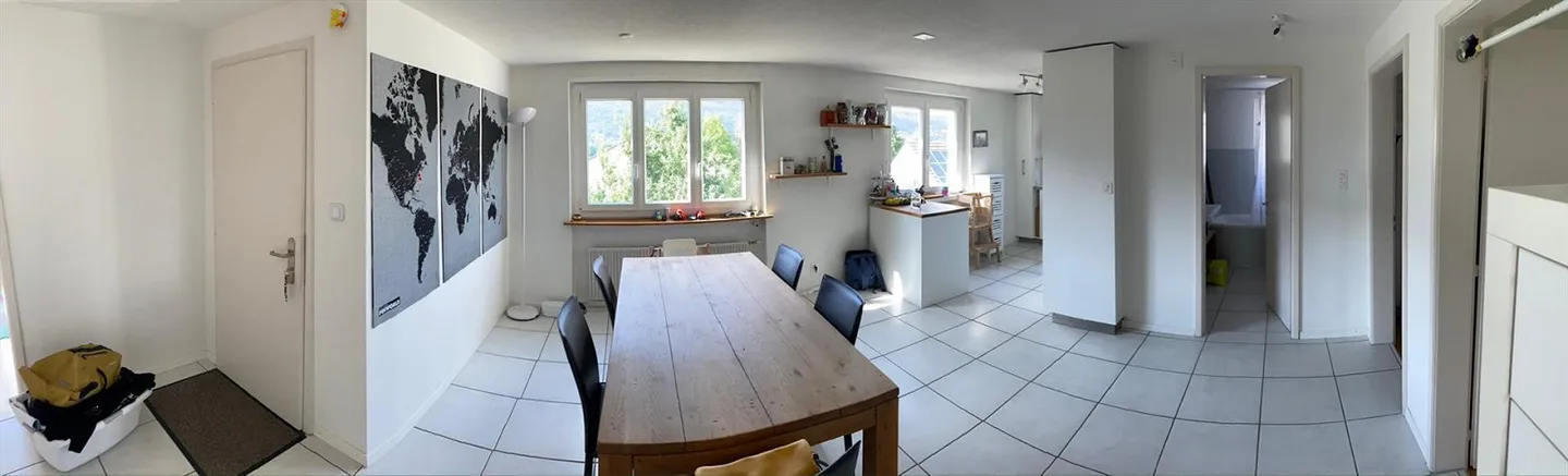 Belle appartement de 4 1/2 pièces dans un quartier résidentiel calme avec un grand balcon - Photo 11 sur 12