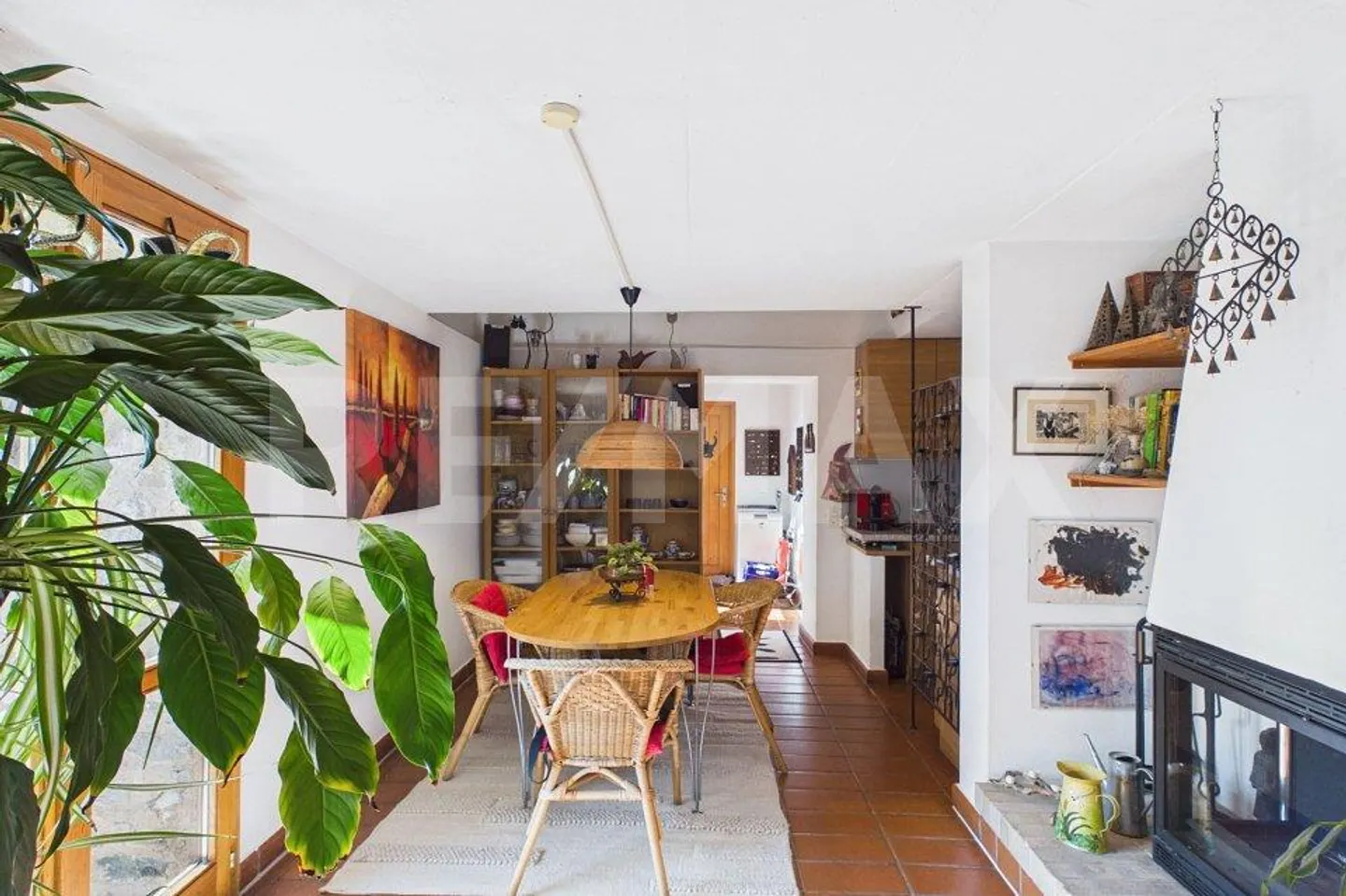 Charming House with Botanical Garden - Photo 13 of 13