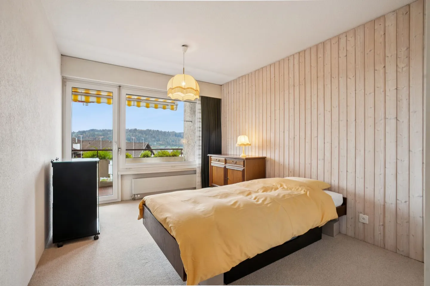 Spacious, semi-detached 7.5-room single-family house with drivable warehouse - Photo 7 of 13