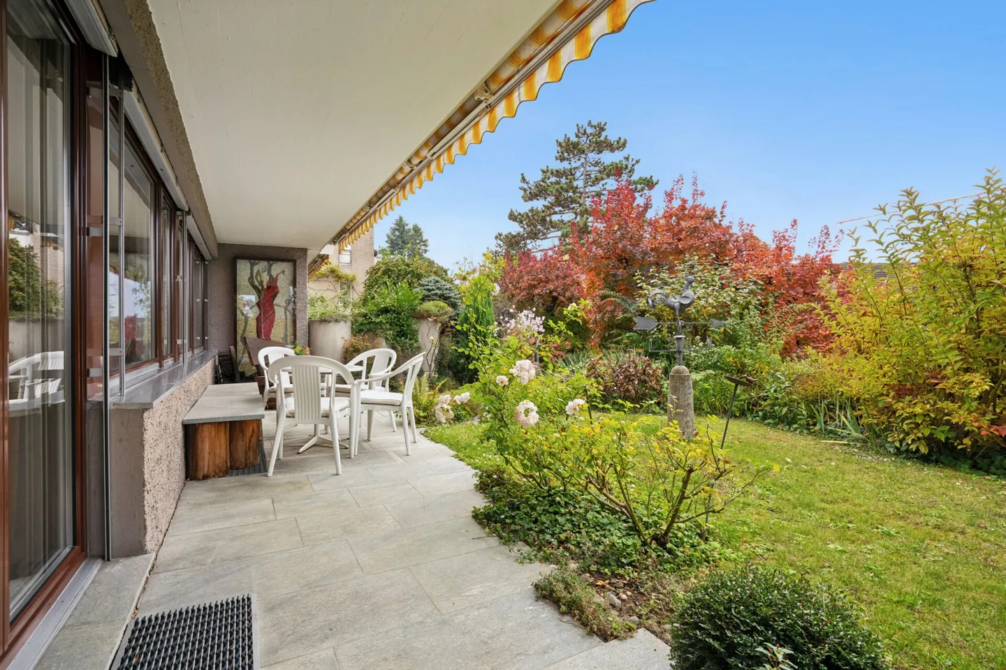 Spacious, semi-detached 7.5-room single-family house with drivable warehouse - Photo 10 of 13