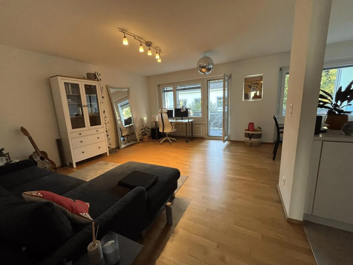 Apartment for rent - Photo 4 of 5
