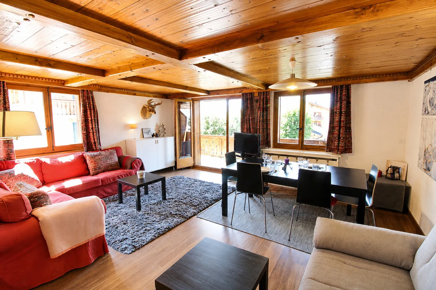 Charming 3-room apartment with two bathrooms - Photo 1 of 8