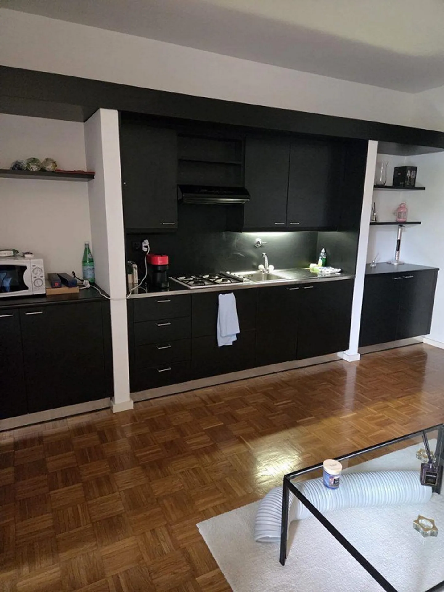 Appartamento arredato con patio - Foto 4 di 5