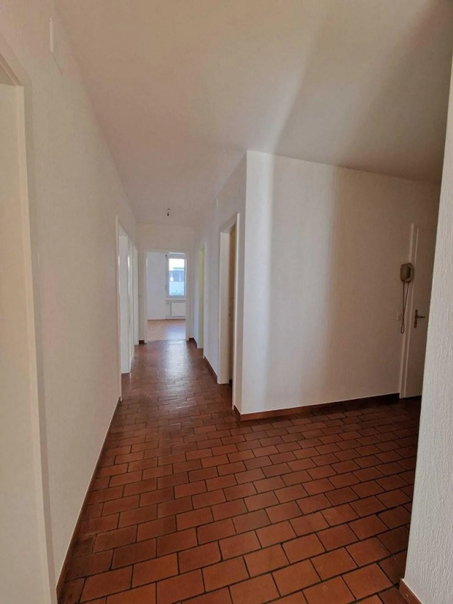 Modernes Apartment in Familiengegend - Foto 2 von 7