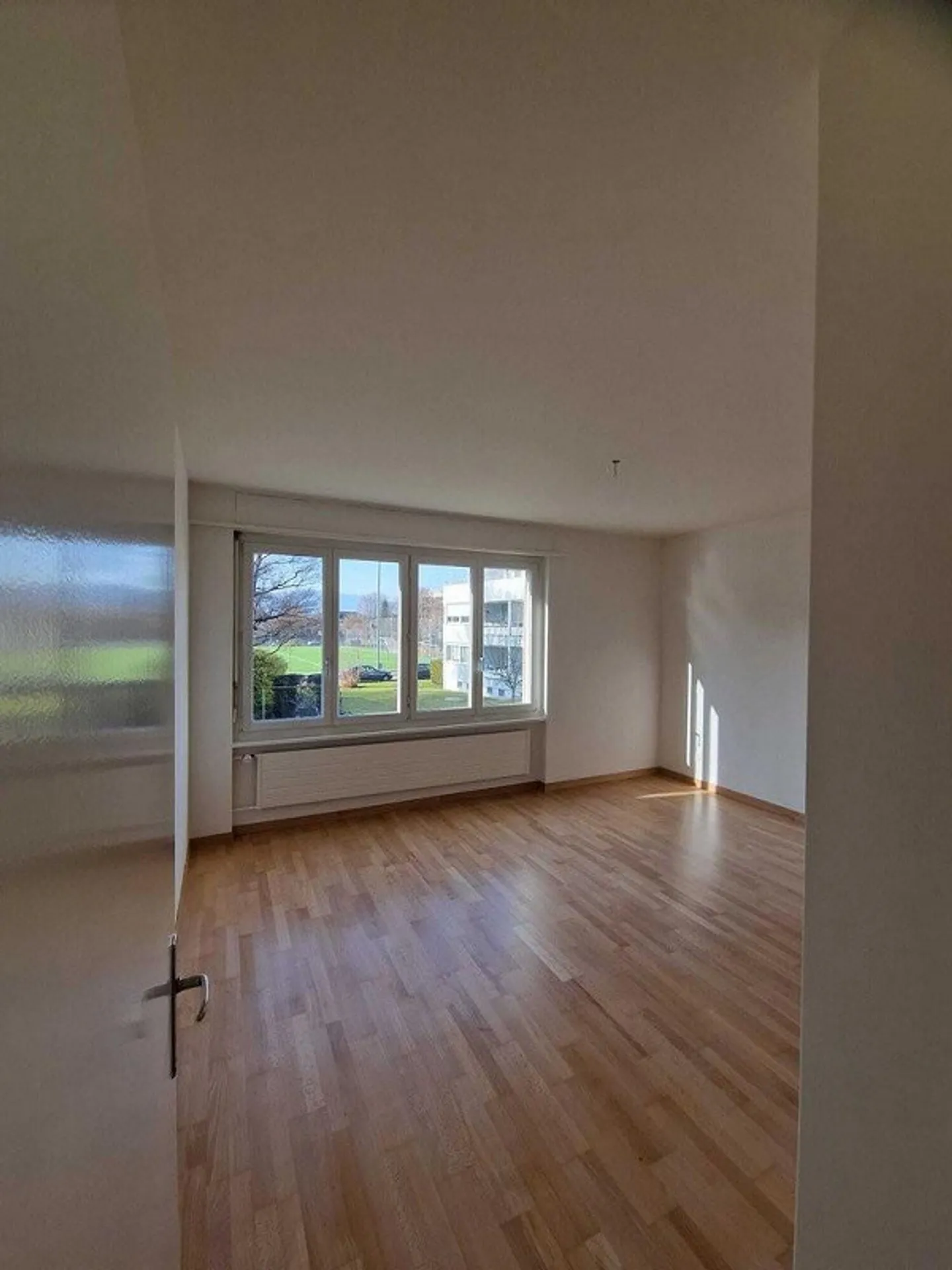 Modernes Apartment in Familiengegend - Foto 3 von 7