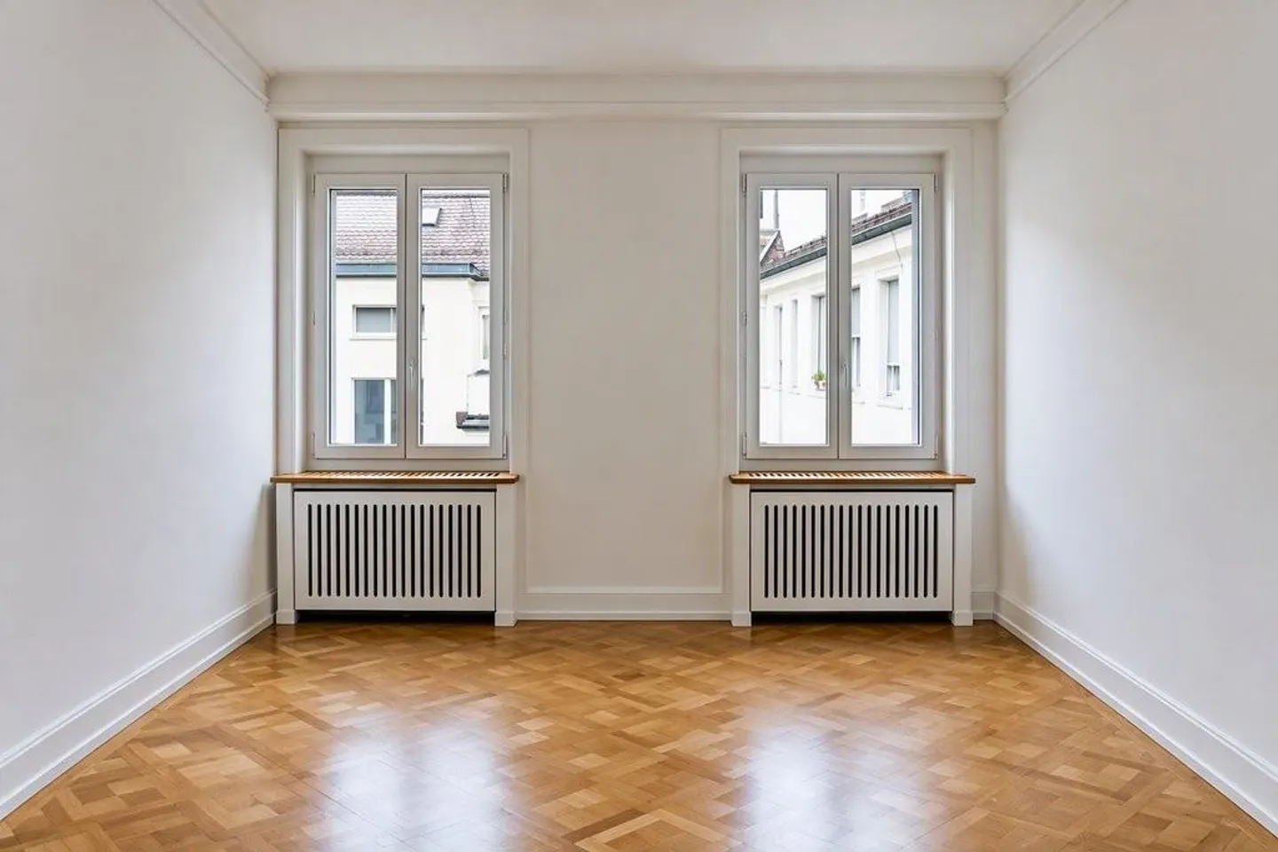 Appartamento spazioso in città - Foto 3 di 10