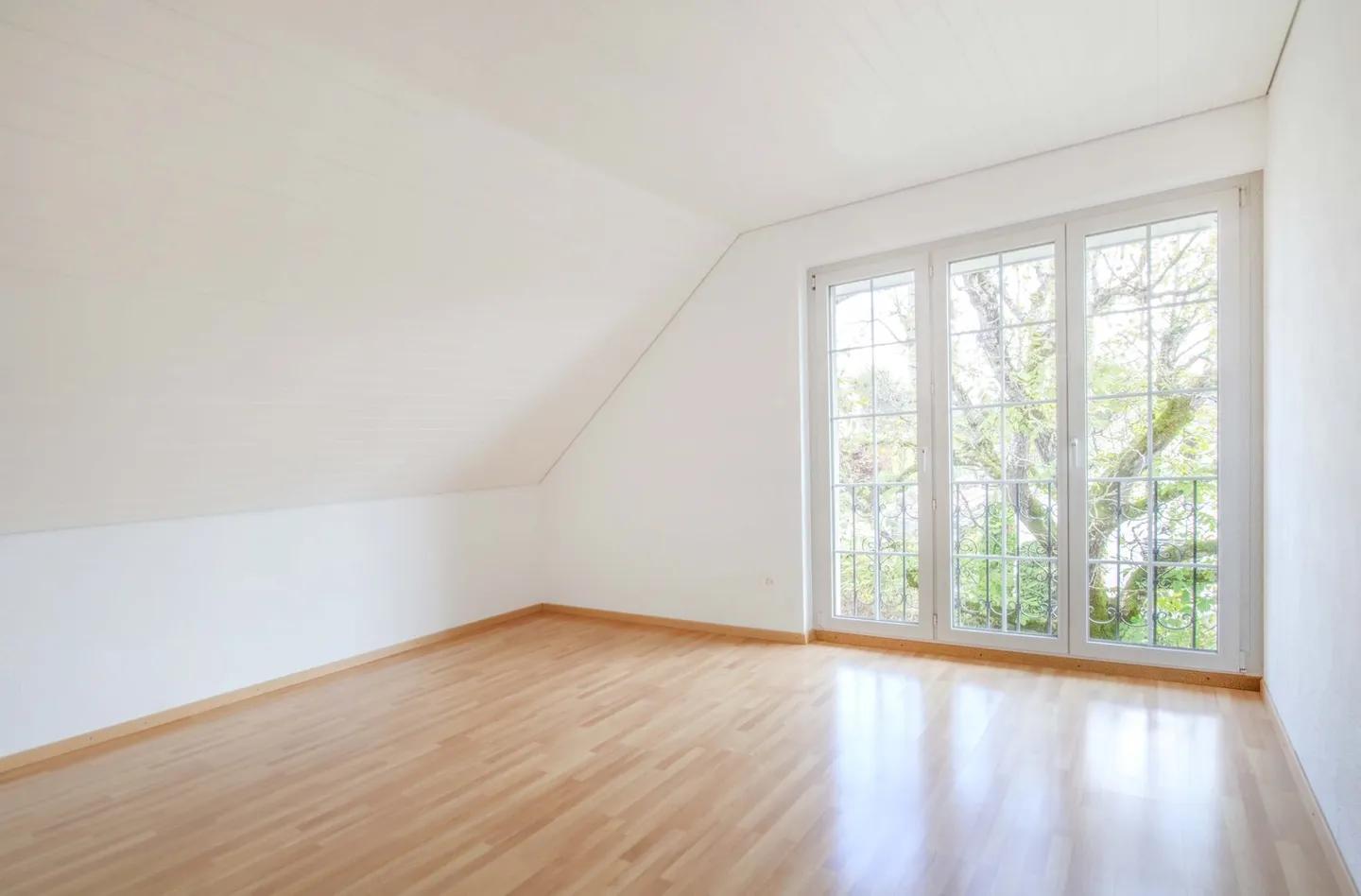 Living with style – in a prime panoramic location - Photo 16 of 20