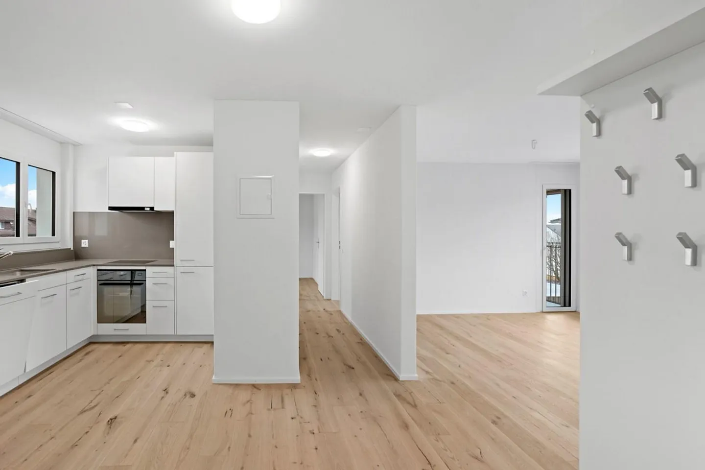 FIRST RENTAL/TOTAL RENOVATION! The last two 3.5-room apartments! - Photo 4 of 15