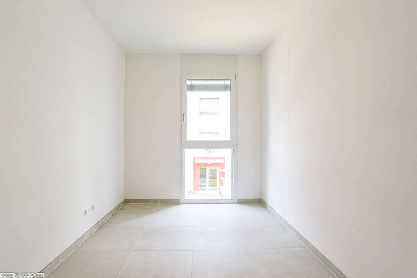 GENESTRERIO – MODERN APARTMENT WITH TERRACE FOR EARNING - Photo 5 of 11