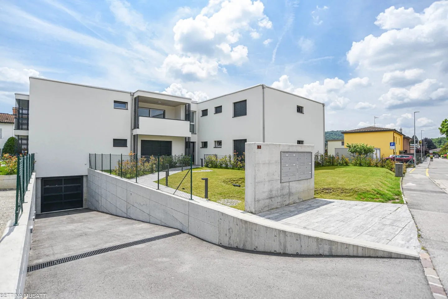 GENESTRERIO – MODERN APARTMENT WITH TERRACE FOR EARNING - Photo 10 of 11