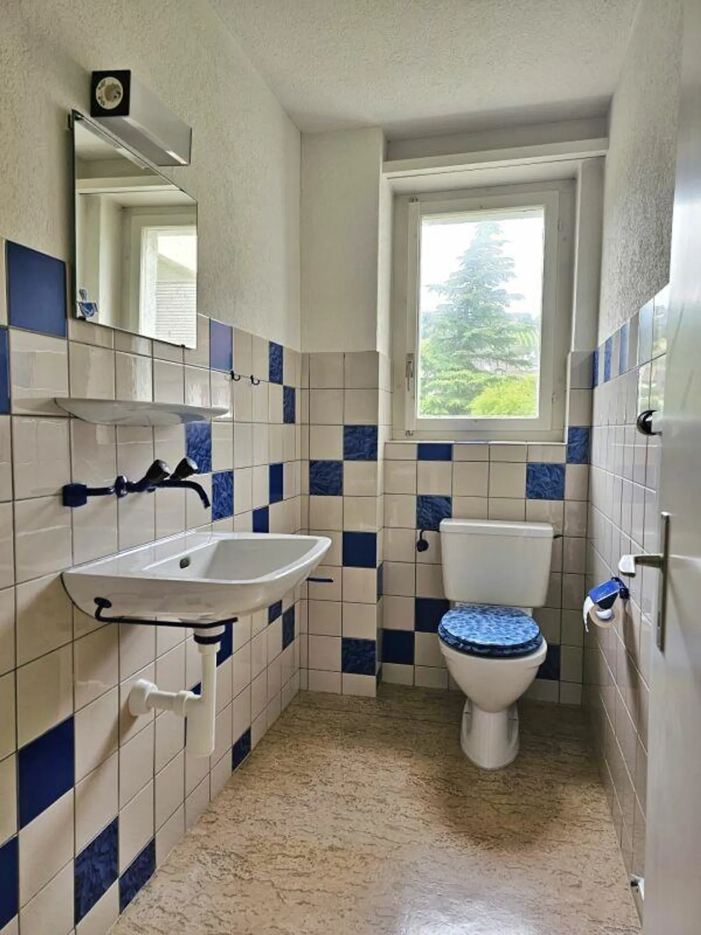 Studio dentistico nel centro del villaggio di Hitzkirch - Foto 7 di 7