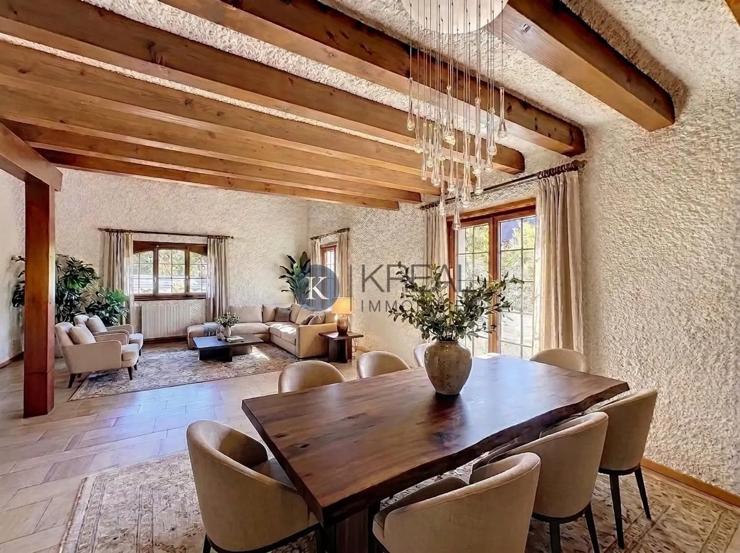 Individual villa full of character, in a privileged environment - Photo 5 of 13
