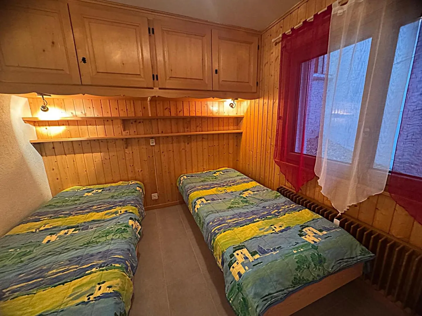 Exklusivität: Charmante 2,5 Zimmer, große Terrasse nach Süden, atemberaubende Aussicht - Foto 8 von 14