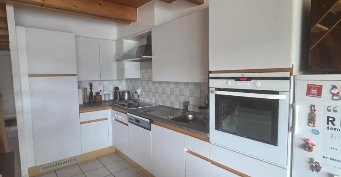 Duplex-Attikawohnung von 107 m2 im 3. Stock, ohne Aufzug - Foto 1 von 7