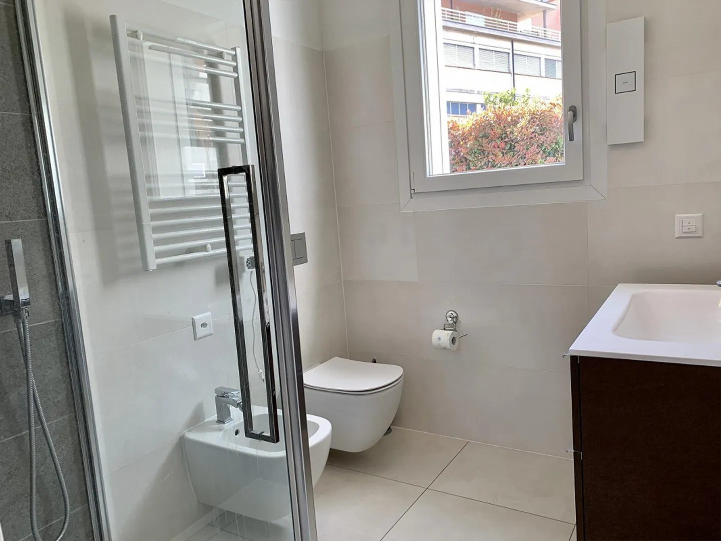 Mendrisio apartment 2.5 rooms with private GARDEN. - Photo 14 of 15