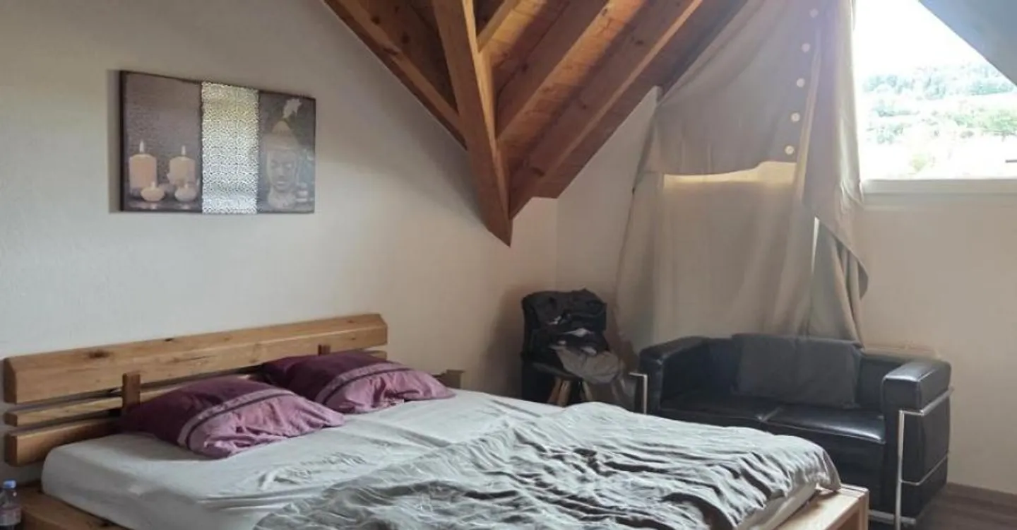 Duplex-Attikawohnung von 107 m2 im 3. Stock, ohne Aufzug - Foto 4 von 7
