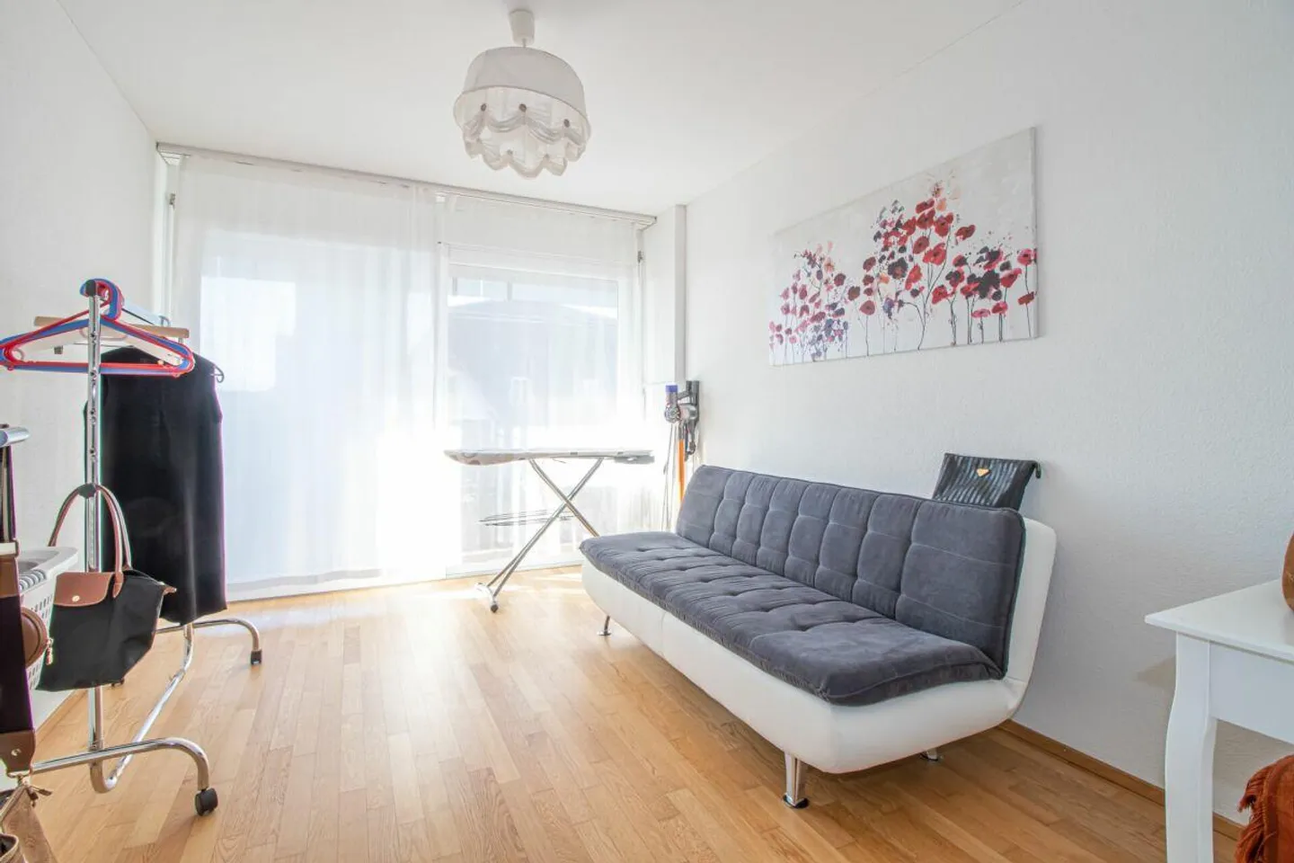 Appartamento moderno di 3,5 stanze in posizione centrale con grande balcone a S... - Foto 5 di 7