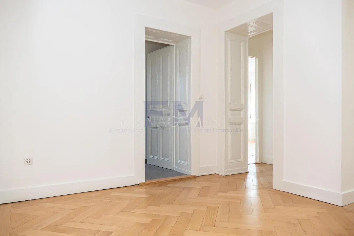 Blooming, Bvd des Tranchées, 4 Rooms, 3rd Floor, approx. 90m2 - Photo 10 of 13