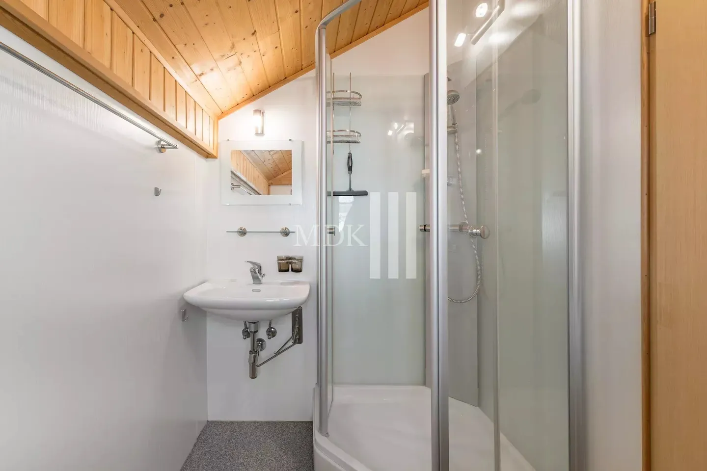 Chalet mit Investitionspotential - Foto 13 von 32