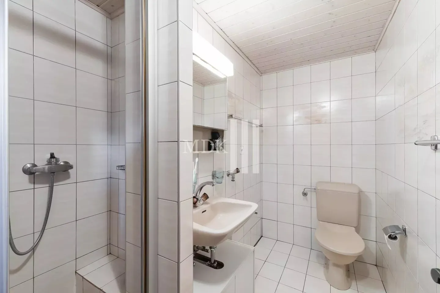 Chalet mit Investitionspotential - Foto 5 von 32