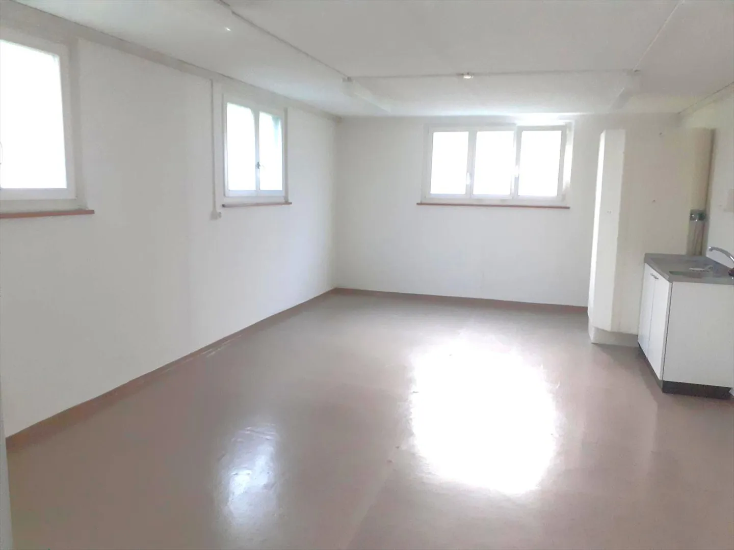 Commercial space in the best pedestrian location in the center of Küsnacht - Photo 4 of 6