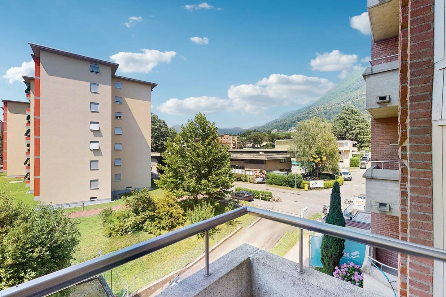 Viganello to live - Splendid 5.5 rooms close to every convenience - Photo 1 of 13