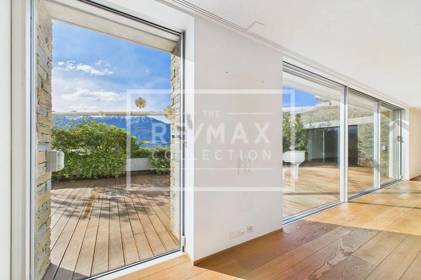 Appartamento elegante e stiloso con vista panoramica sul Lago Maggiore - Foto 13 di 13